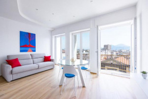 AT Twenty-ONE New Apt - EXCLUSIVE PANORAMIC Views!